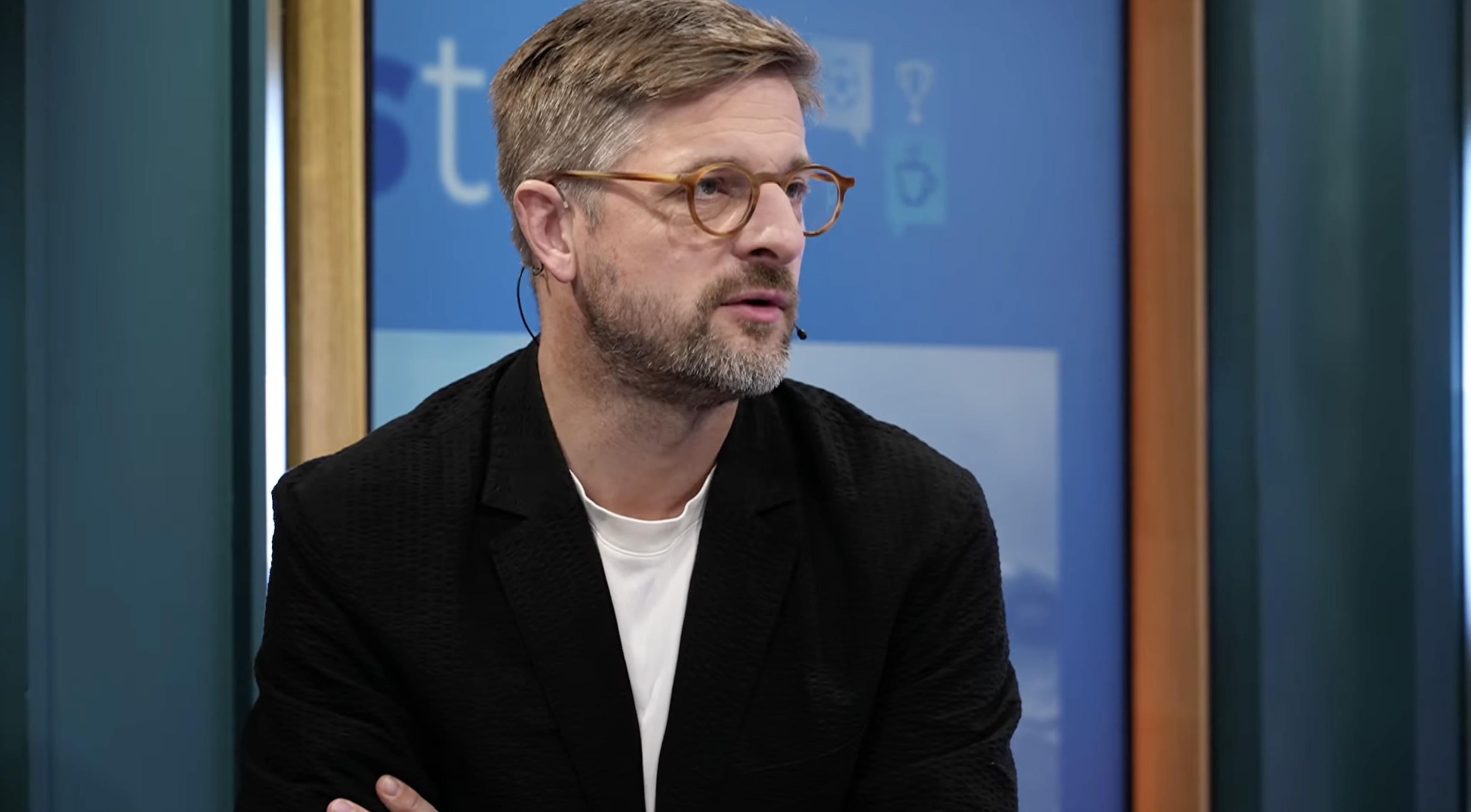 Morten Crone Sejersbøl i Viaplay Sports News-studiet